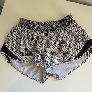 Lululemon hotty hot shorts